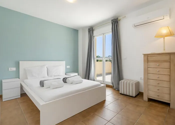 Spacious Castillo Sohail By Costarentals - Ref 12 Apartamento Fuengirola