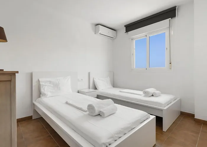 Spacious Castillo Sohail By Costarentals - Ref 12 * 丰希罗拉